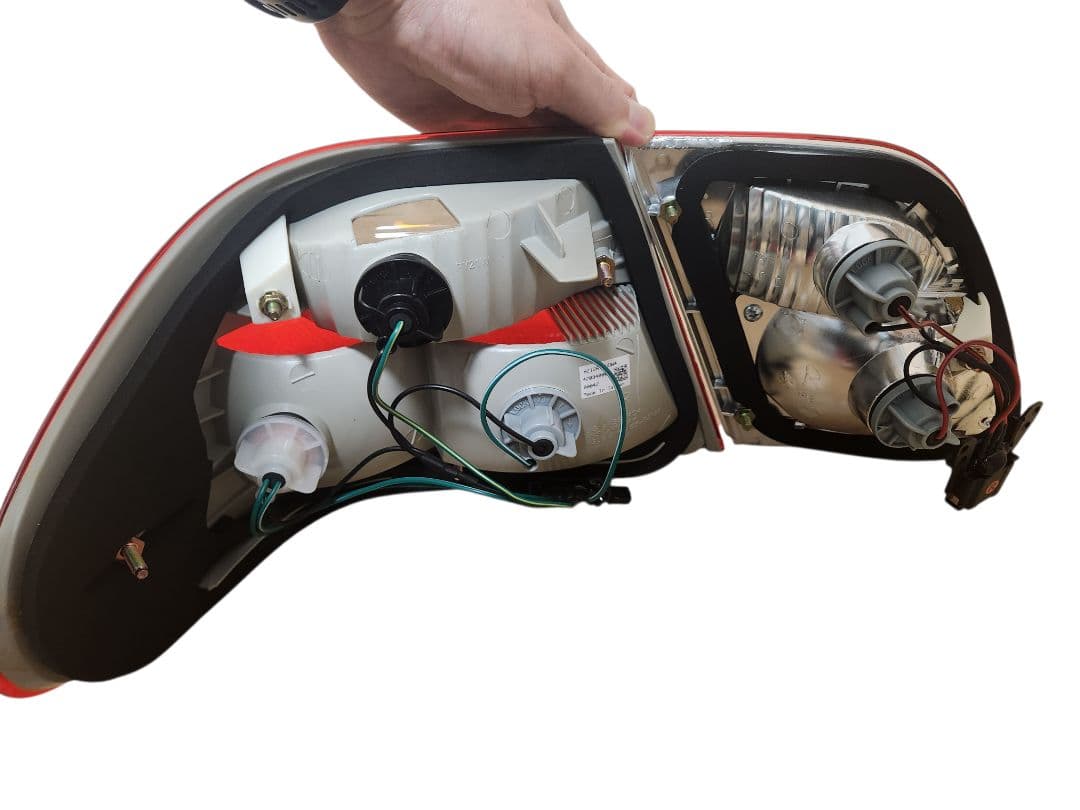 ​【未使用・訳あり】ベンツ Eクラス W210 テールランプ 左右セット