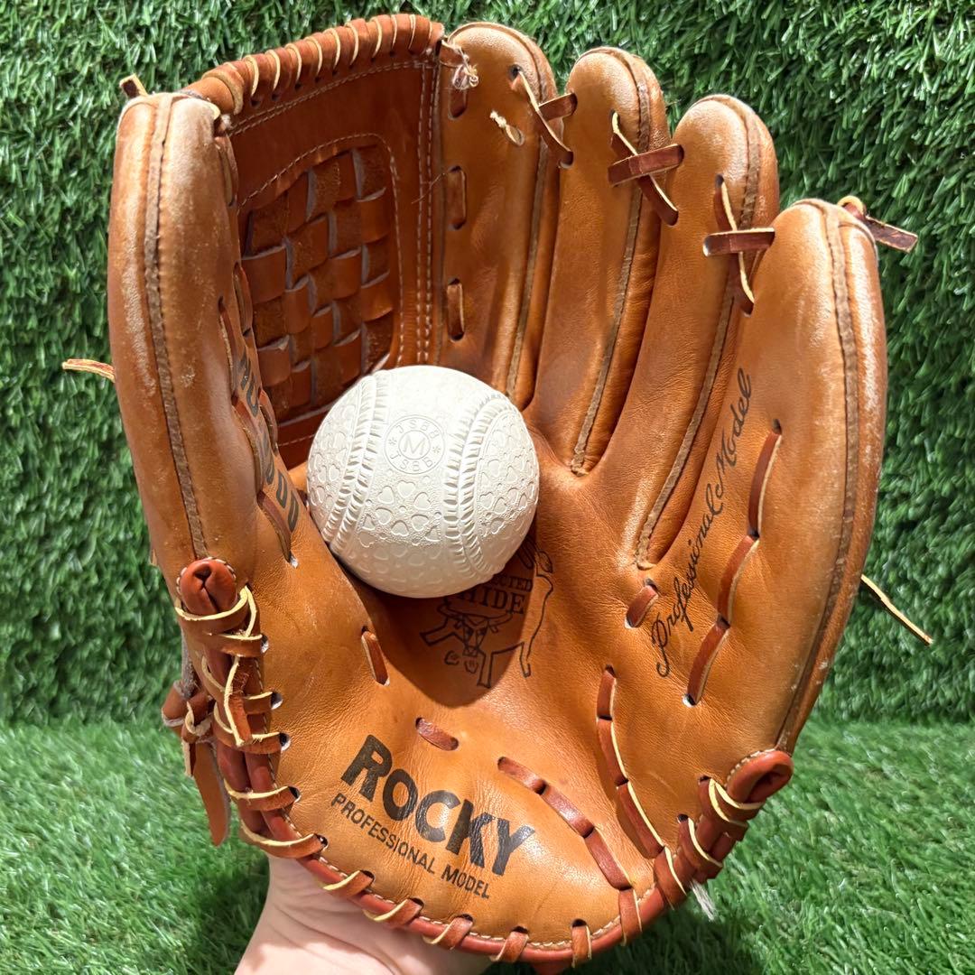 野球グラブ　グローブ　一般軟式大人用　投手用　Rocky
