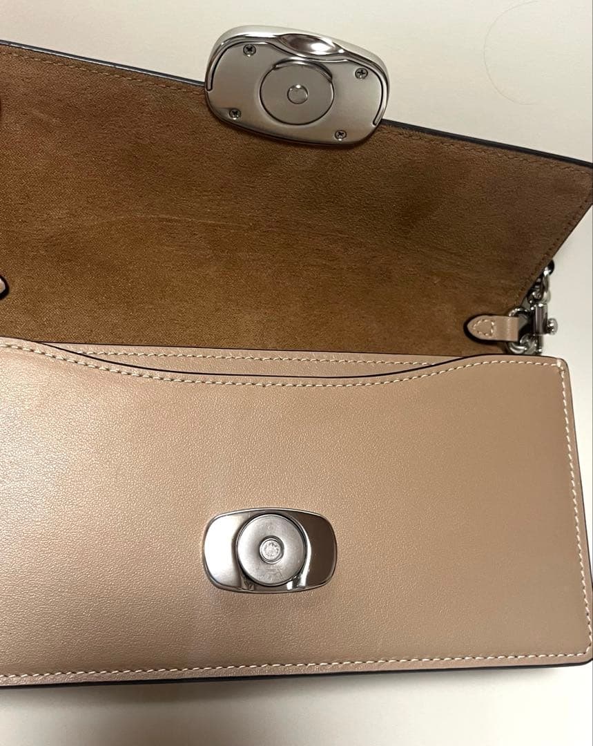 コーチエライザショルダーバッグ