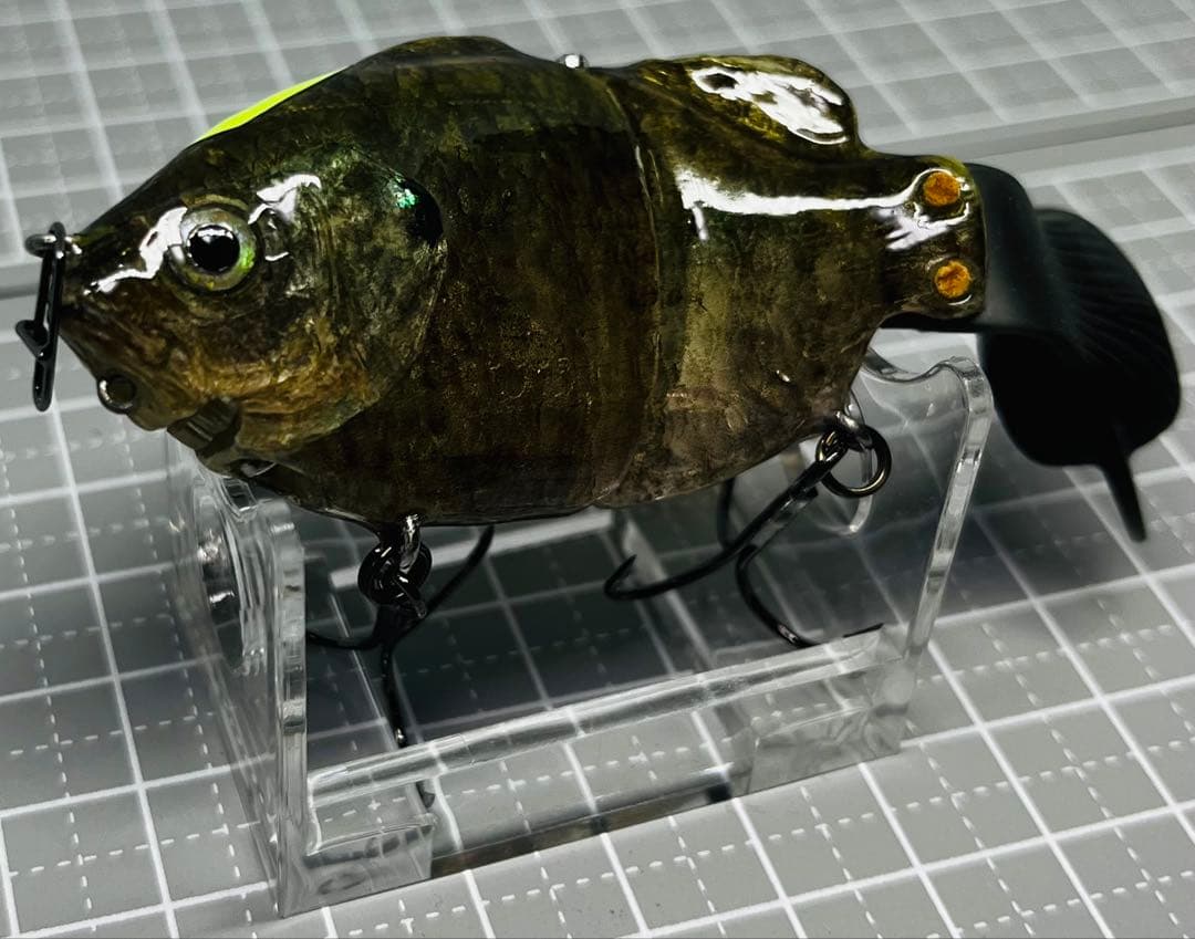 フレッシュベイトルアーズ　ギルロイドミニー　ブルーギル　魚皮