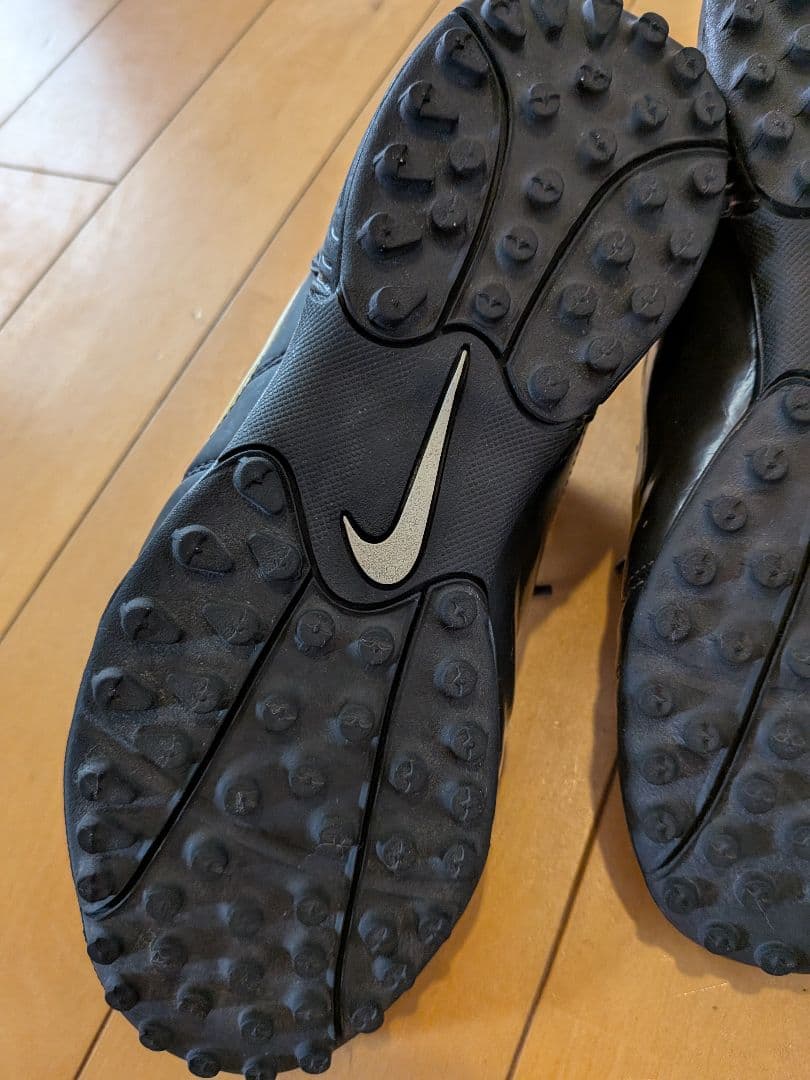 Nike Total 90 トレーニングシューズ ブラック/ゴールド