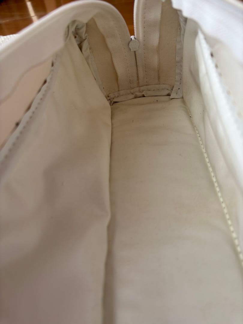 バトントワリング4本セットとバトンケース（ホワイト）