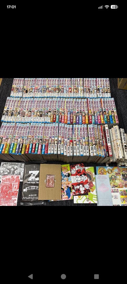 今月限定価格　ONE PIECE 全113巻セットとオマケ多数　　　裁断済み