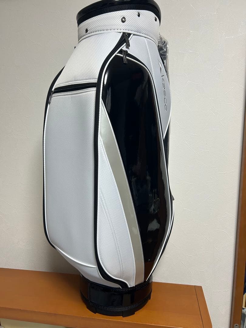 新品未使用品　Kasco MR-1108 ゴルフバッグ ホワイト/ブラック