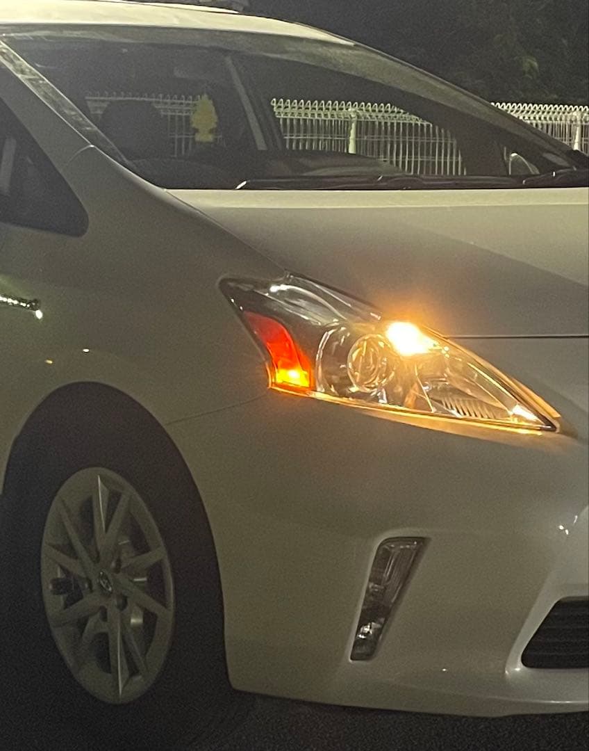 USトヨタ　プリウスα us プリウスv 前期ヘッドライト左右セット