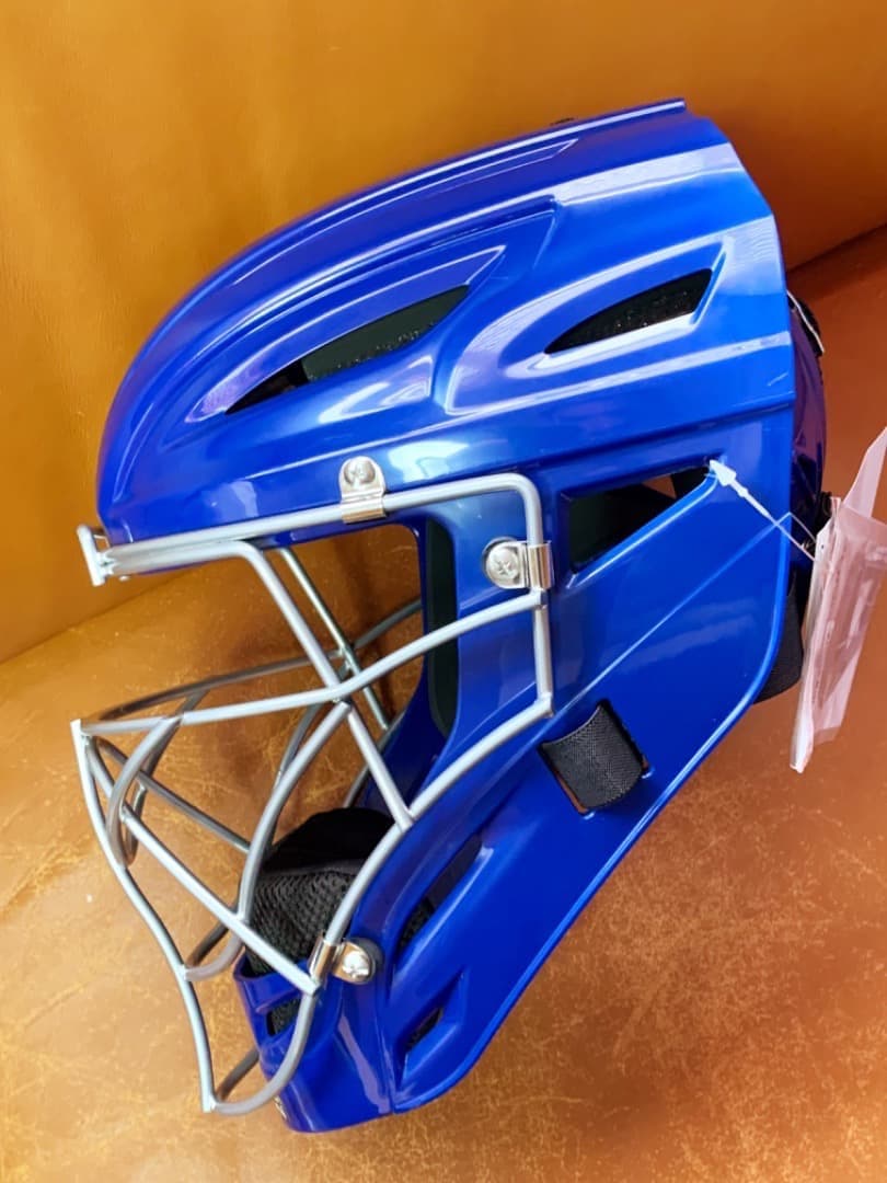 新品2026年★アメリカ国内限定☆アンダーアーマー☆キャッチャーヘルメット☆青