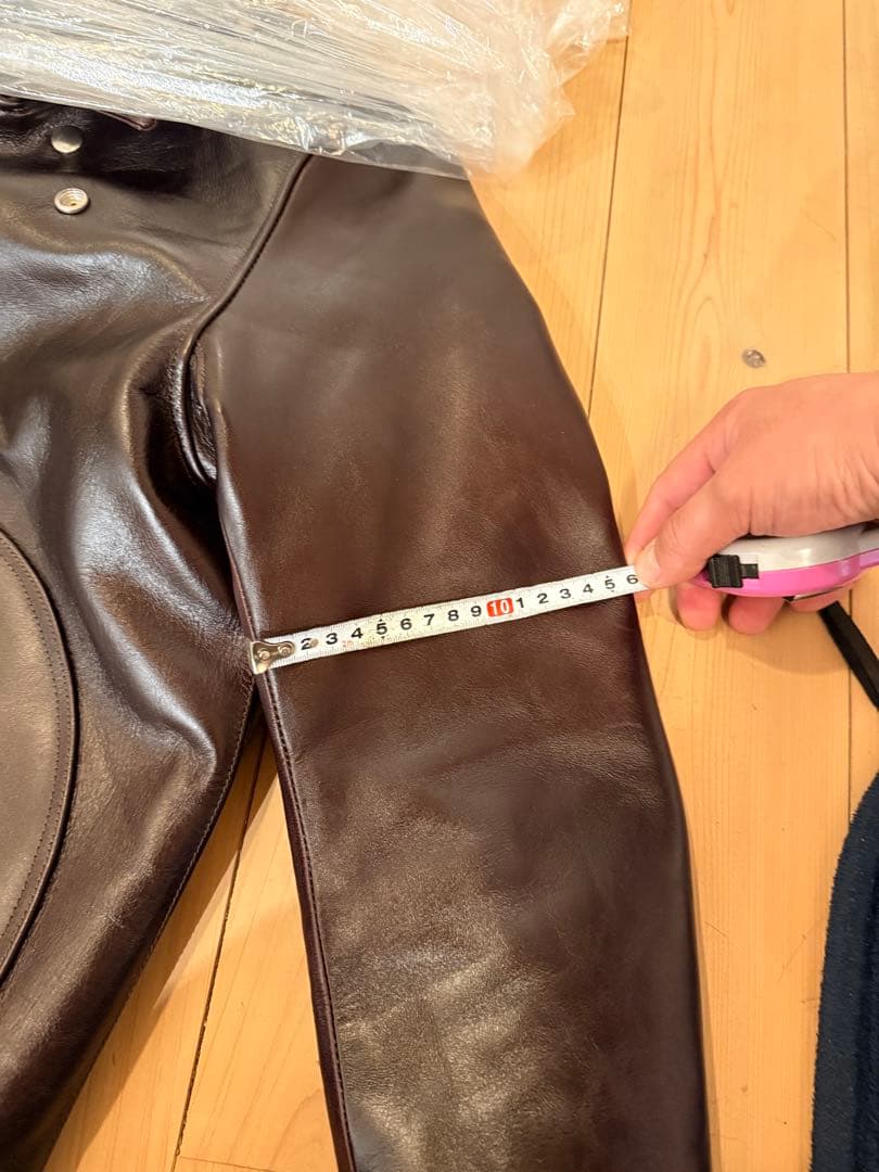 期間限定セール【新品未使用】ファウンテンヘッドレザー　ベータ　ブラウン