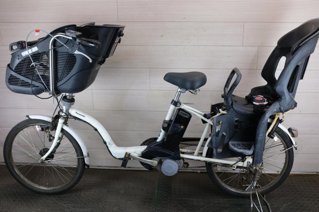 メ*5様 パナソニック ギュット　20インチ　3段　8.9Ah（5点灯）充電器あ