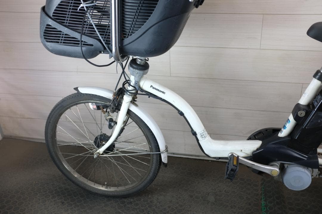 メ*5様 パナソニック ギュット　20インチ　3段　8.9Ah（5点灯）充電器あ