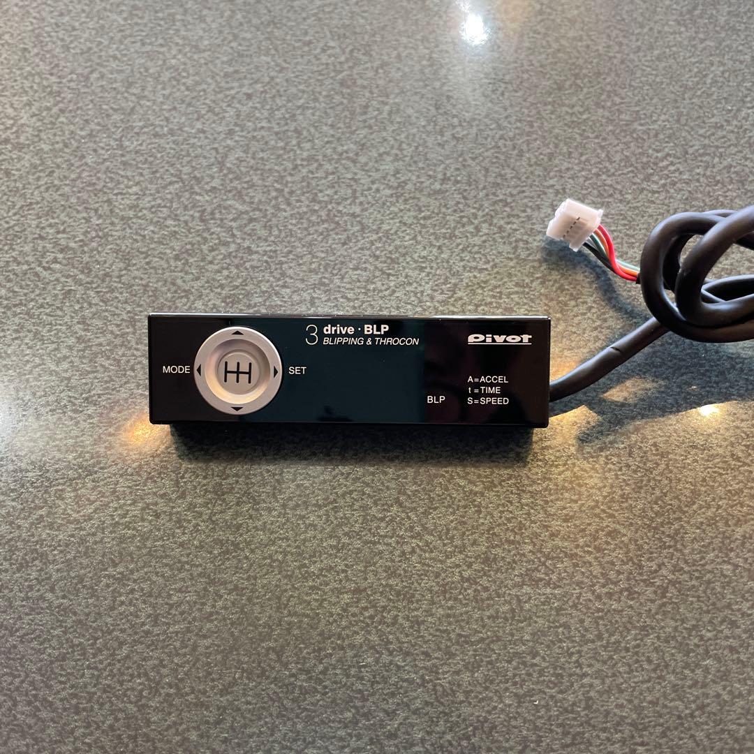 ピボット　スロコン　3-drive BLP ブリッピング & gr86用ハーネス