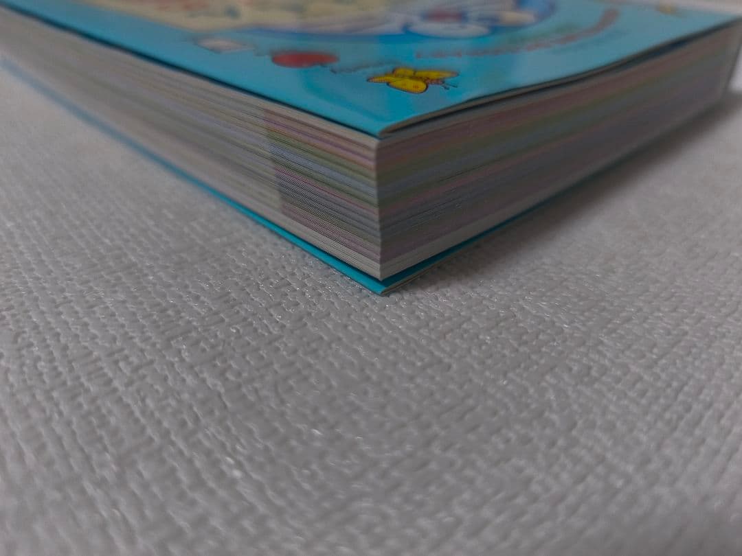 美品 タッチペンで音が聞ける! ドラえもんはじめての英語図鑑＆英会話辞典