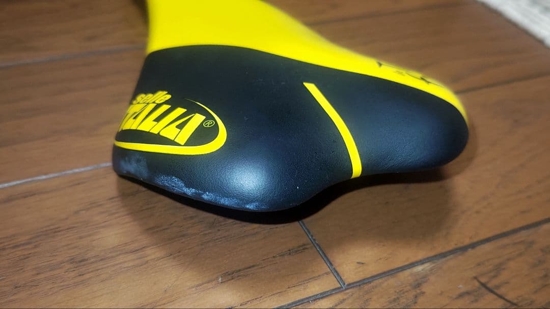 セライタリア SLR ツール・ド・フランス限定カラー