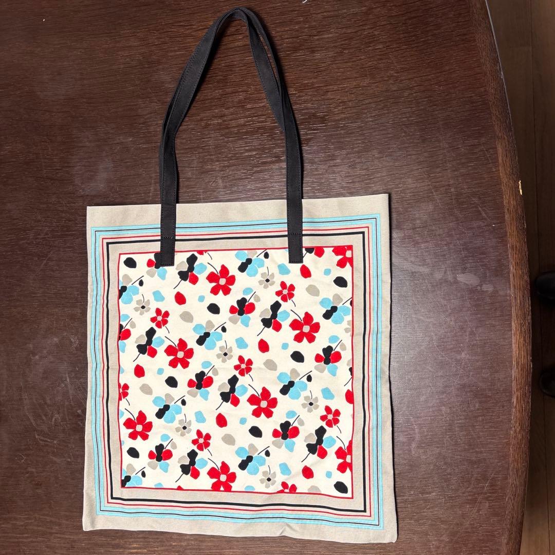 MARNI 花柄トートバッグ