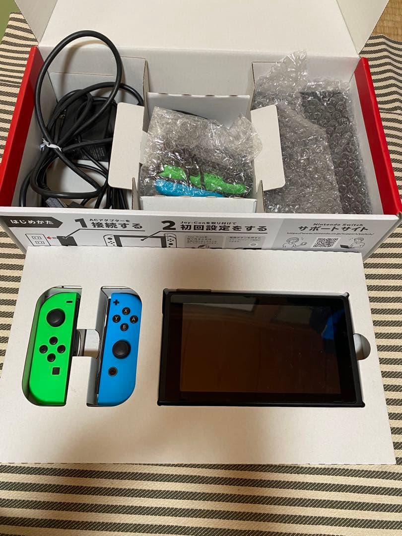 Nintendo Switch 青/緑 Joy-Con 本体