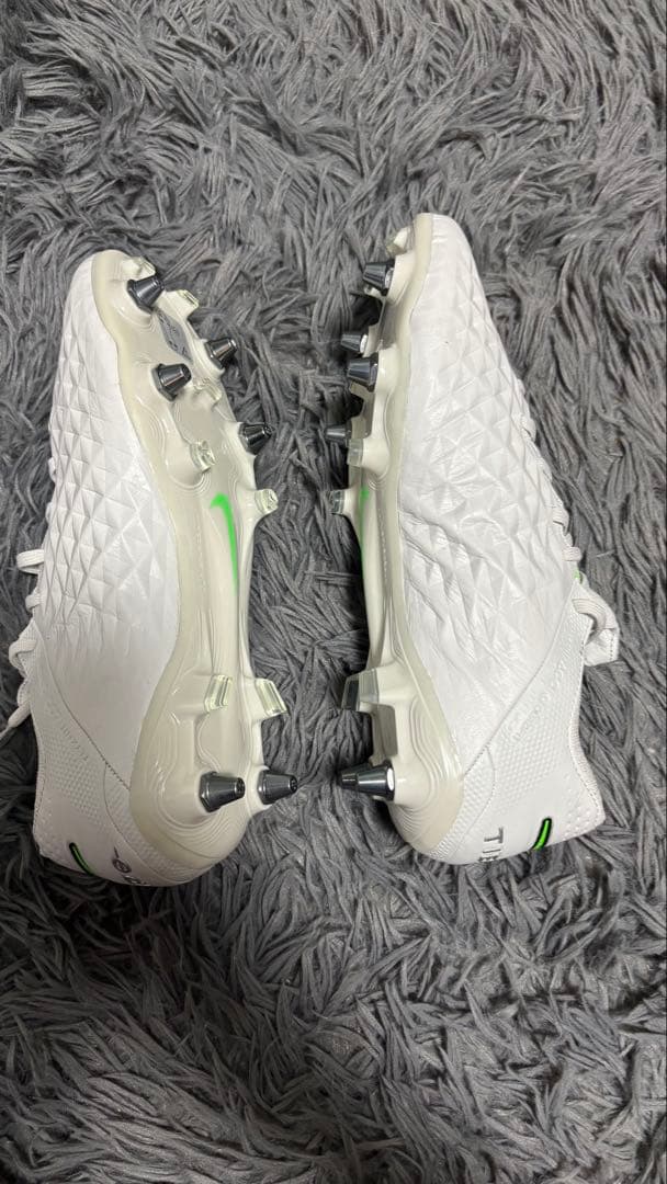 ナイキ ティエンポレジェンド8 SG