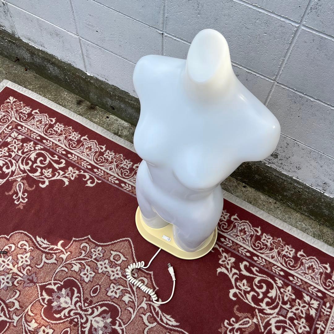 ライト照明付き◾️マネキン トルソー 店舗什器 間接照明 ディスプレイ 女性像