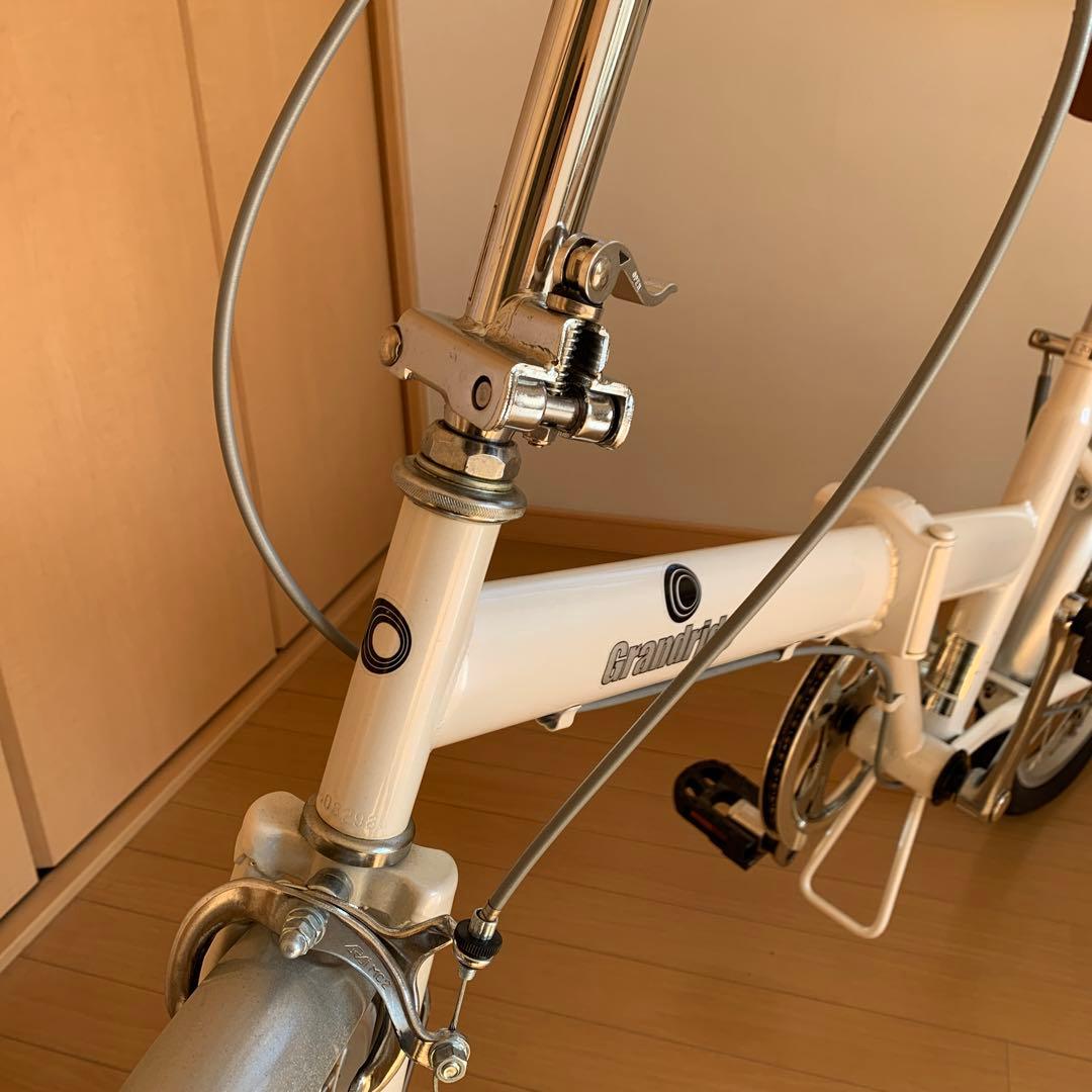 新品・未使用　２０インチ　折りたたみ自転車 パールホワイト