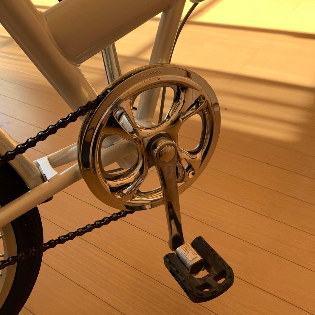 新品・未使用　２０インチ　折りたたみ自転車 パールホワイト
