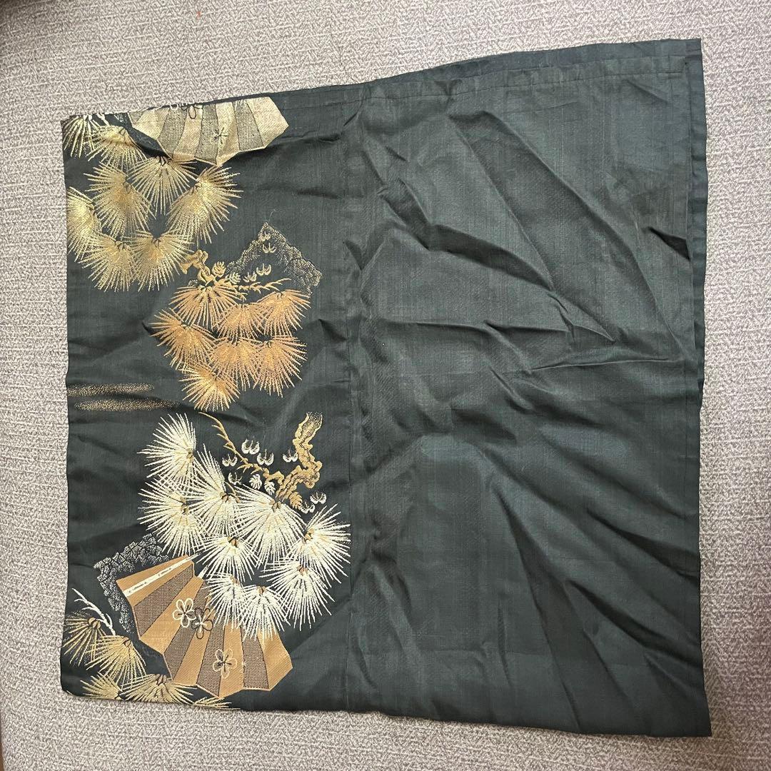 【最高級】大嶋織 テーブルクロス 正方形124cm 黒 絹 松 扇 金彩 縁起物