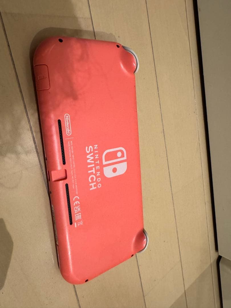 美品　Nintendo Switch Lite 本体　ピンク　充電器付き