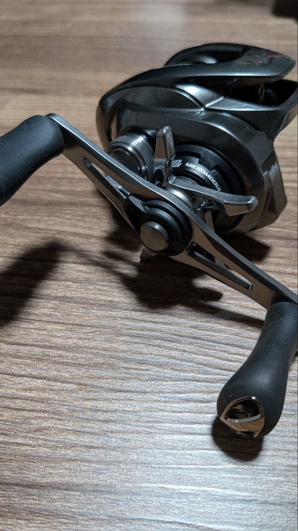 SHIMANO nium XG ベイトリール 右ハンドル
