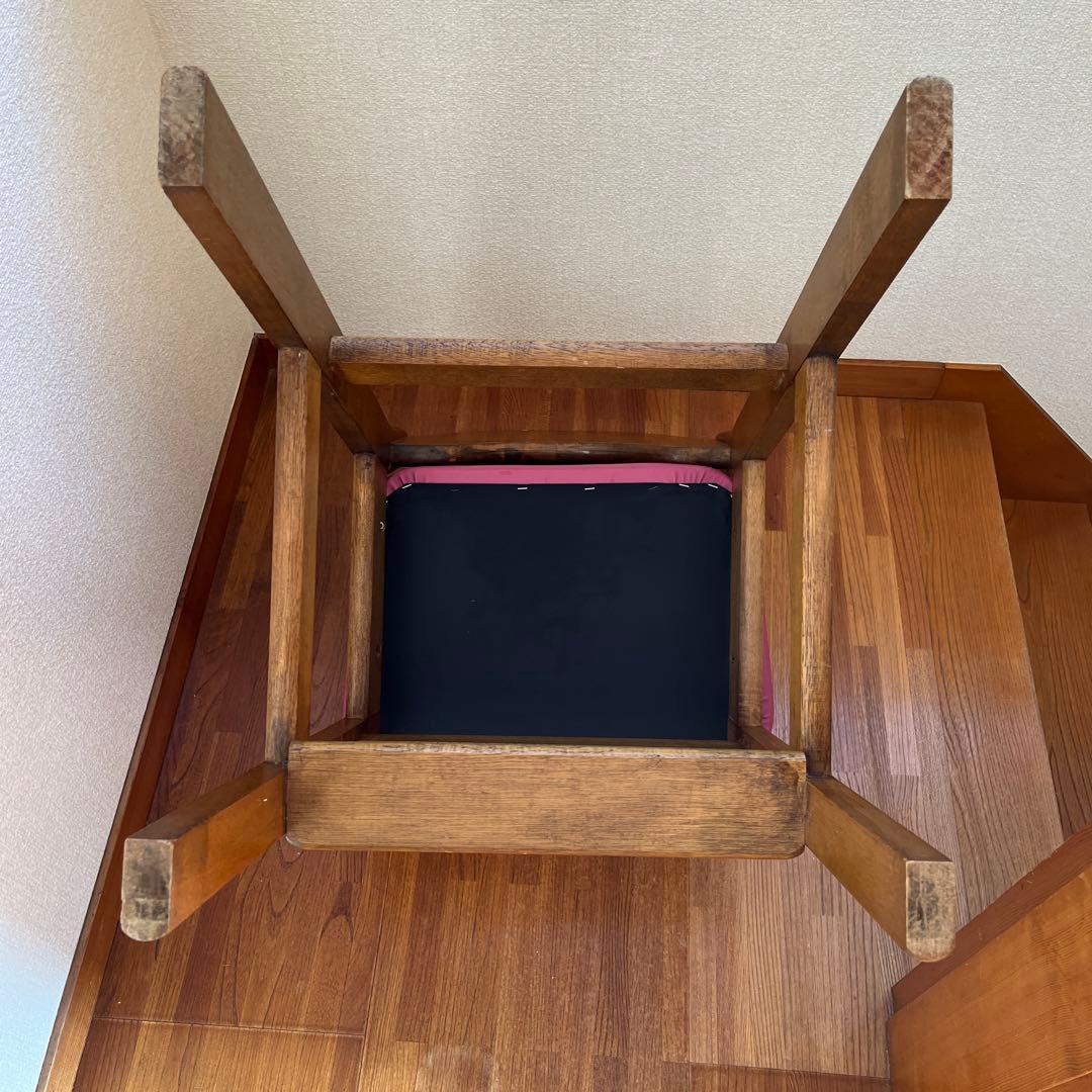 中古品　カウンターチェア　ピンク