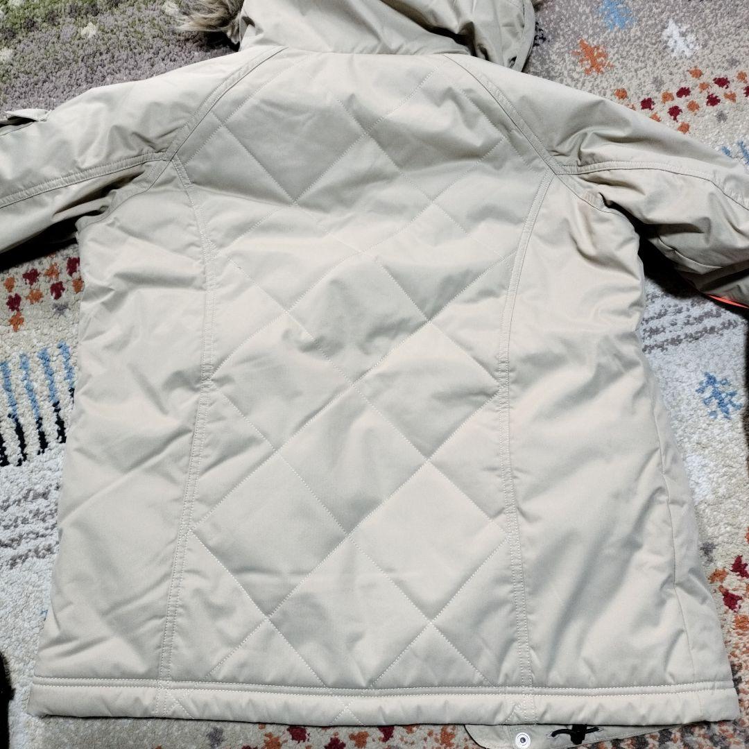 美品　PHENIXスキーウェア　レディス上下　　スキ上下　スノボウェア　ベージュ