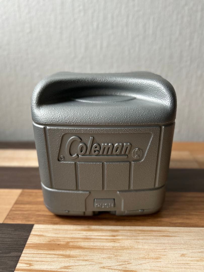 コールマン508A ストーブ　ケース付き (今だけガソリンフィラーおまけ付)