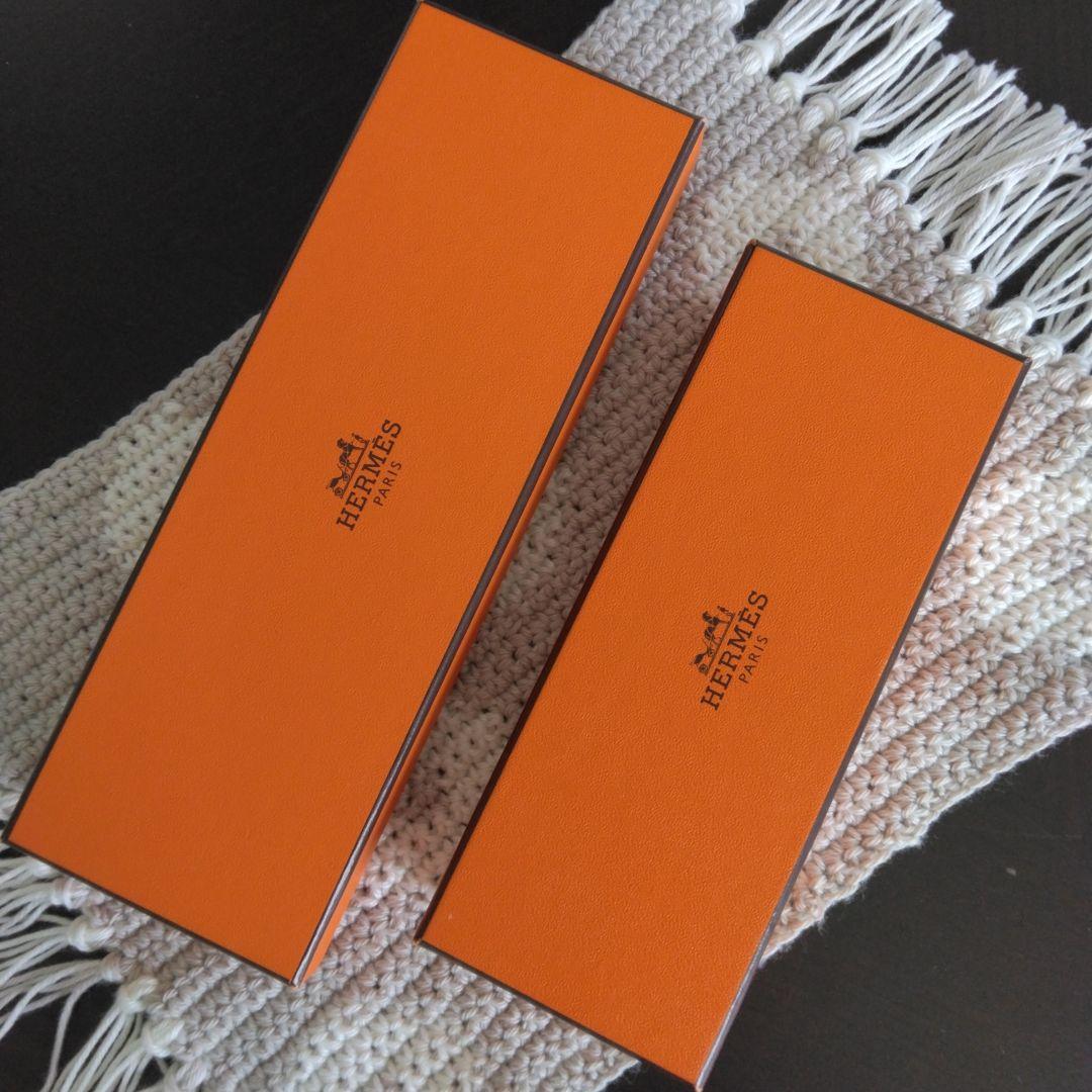 エルメス、バッファローホーンのヘアスティック（かんざし）2点