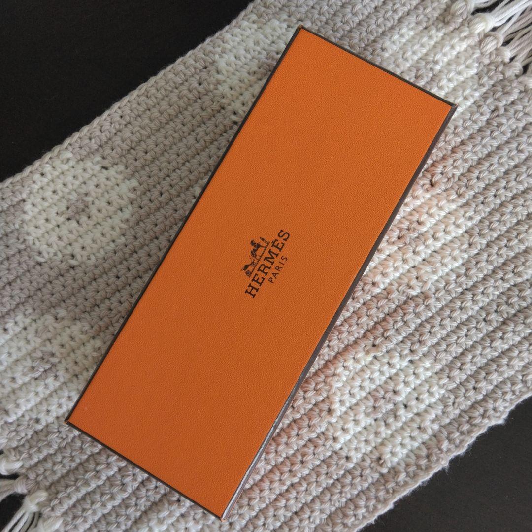 エルメス、バッファローホーンのヘアスティック（かんざし）2点