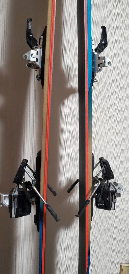 ATOMIC BACKLAND　８５ 山スキー　バックカントリー