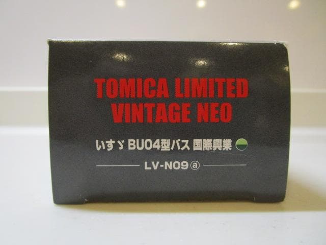 トミカLV／新品未開封 いすゞBU04型バス 国際興業LV-N09a