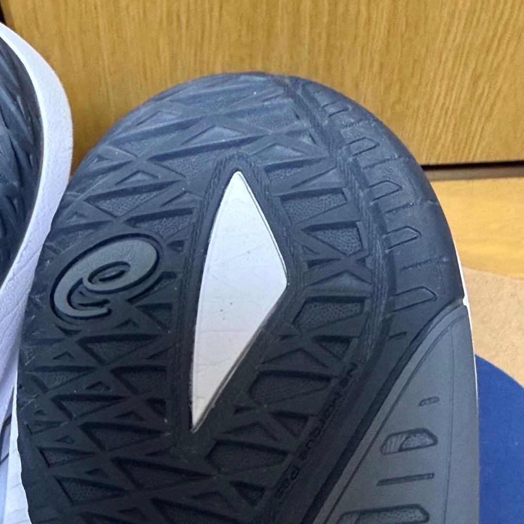 アシックス　アンプレアルス2low 25.5cm ホワイト/グレー