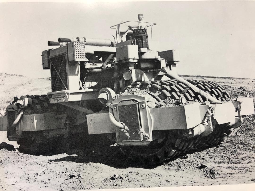 洋書 Le Tourneau Archive /Legend