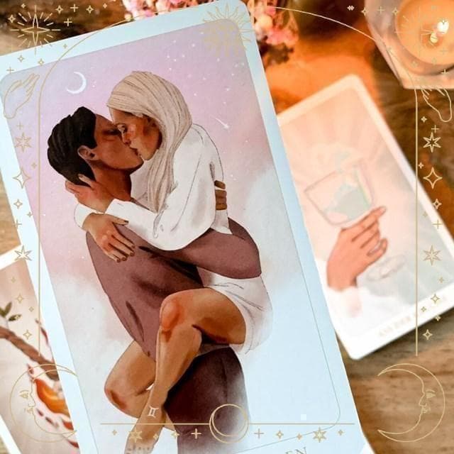 【正規品タロットカード】入手困難✨ドイツ発の美しくラグジュアリーなデッキ✨金縁