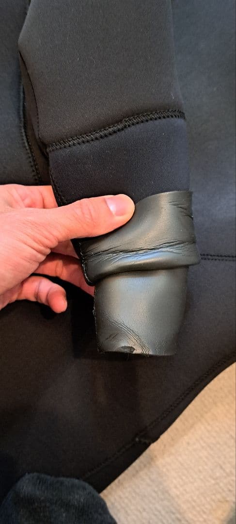 しろ様！美品　リフス　ドライスーツ　170ー58kg