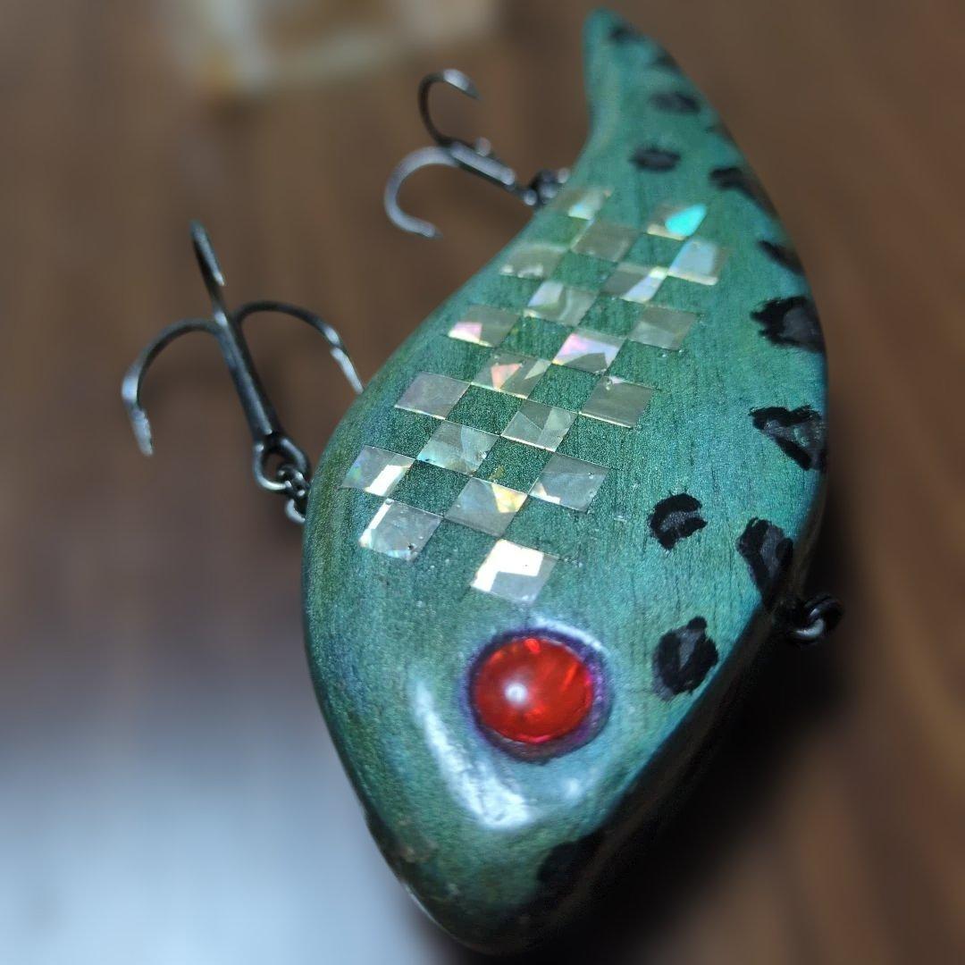 自作木製ヒョウ柄サイレントバイブレーション