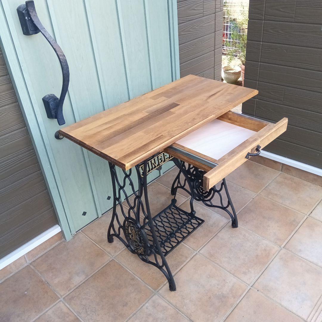 足踏みミシンテーブル　シンガー