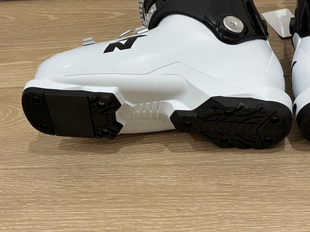 ノルディカ NORDICA J4 U スピードマシン ジュニア スキーブーツ23