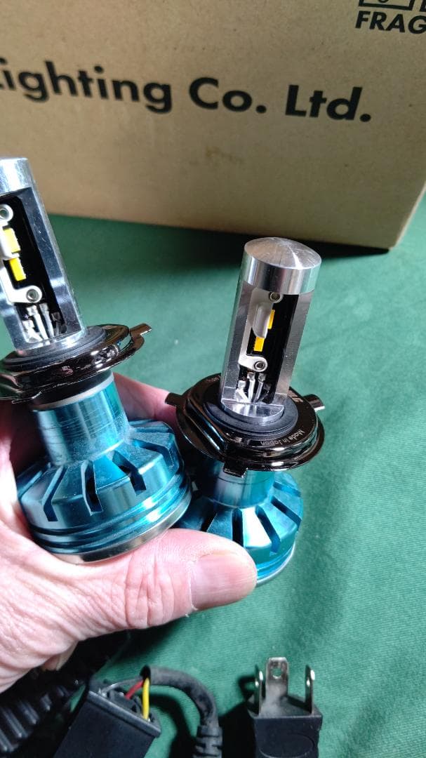 ニホンライティング　H4 LED イエロー25w