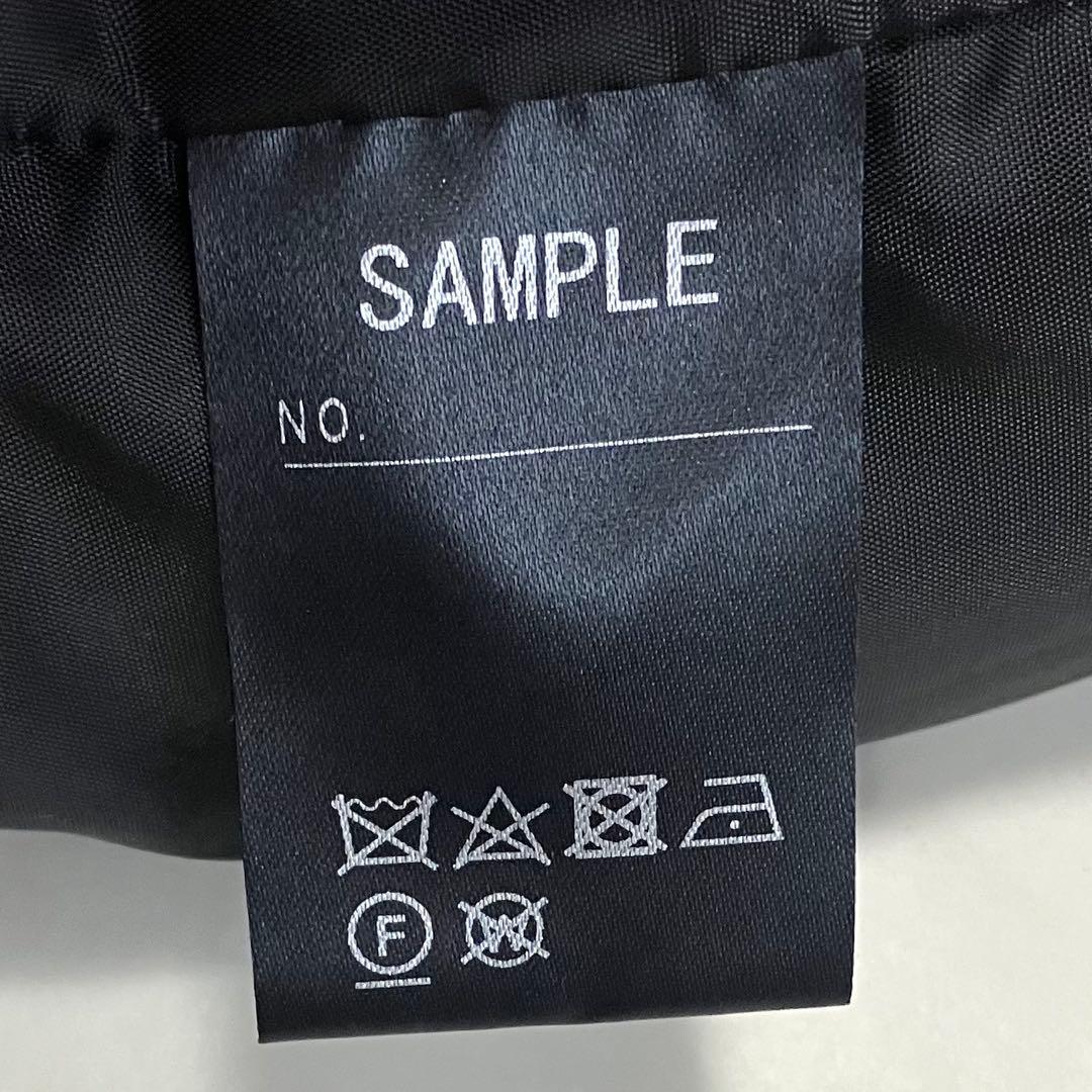 美品 カレンソロジー フーディーベスト ブラック SAMPLE品