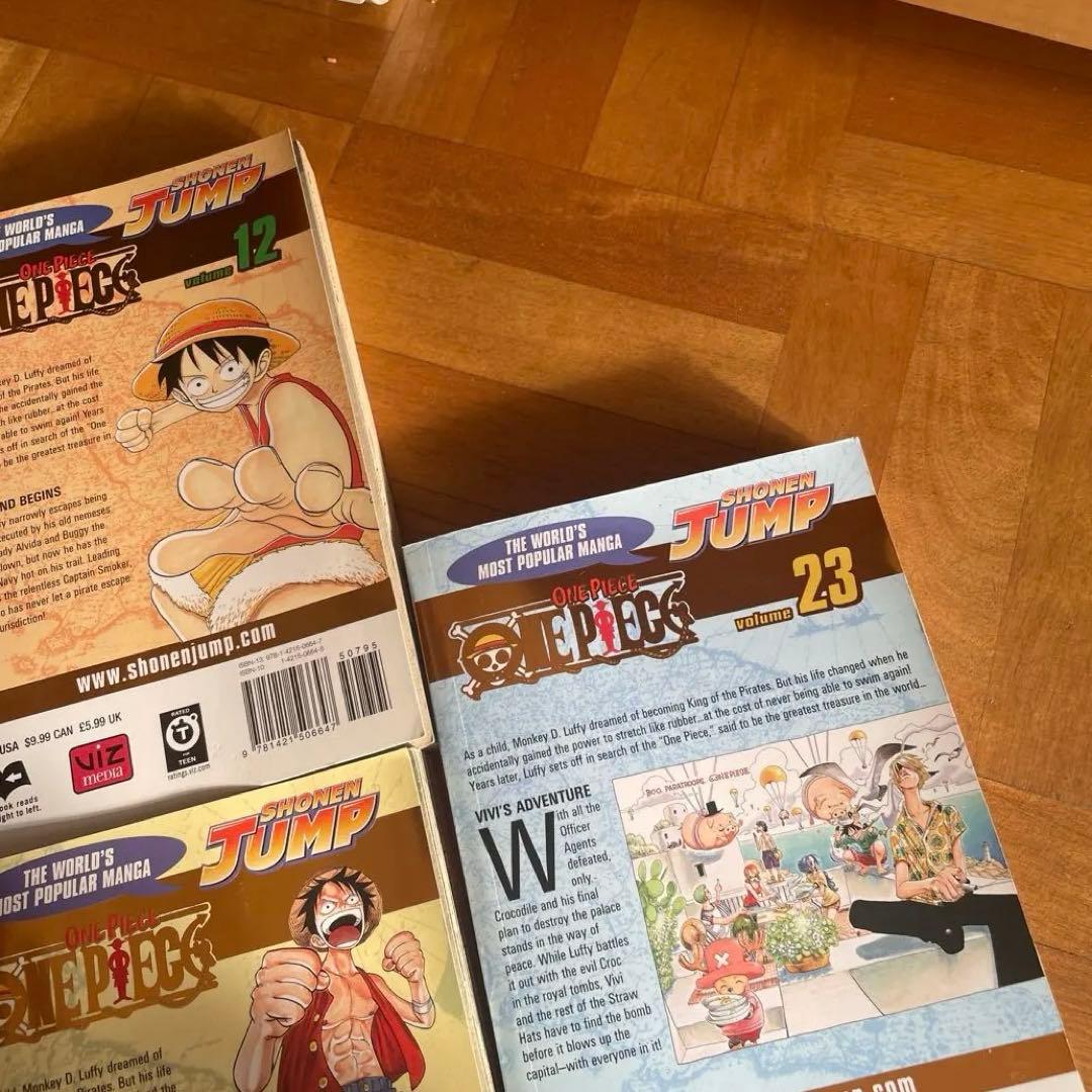 海外版　漫画　英語　ワンピース　ONE PIECE