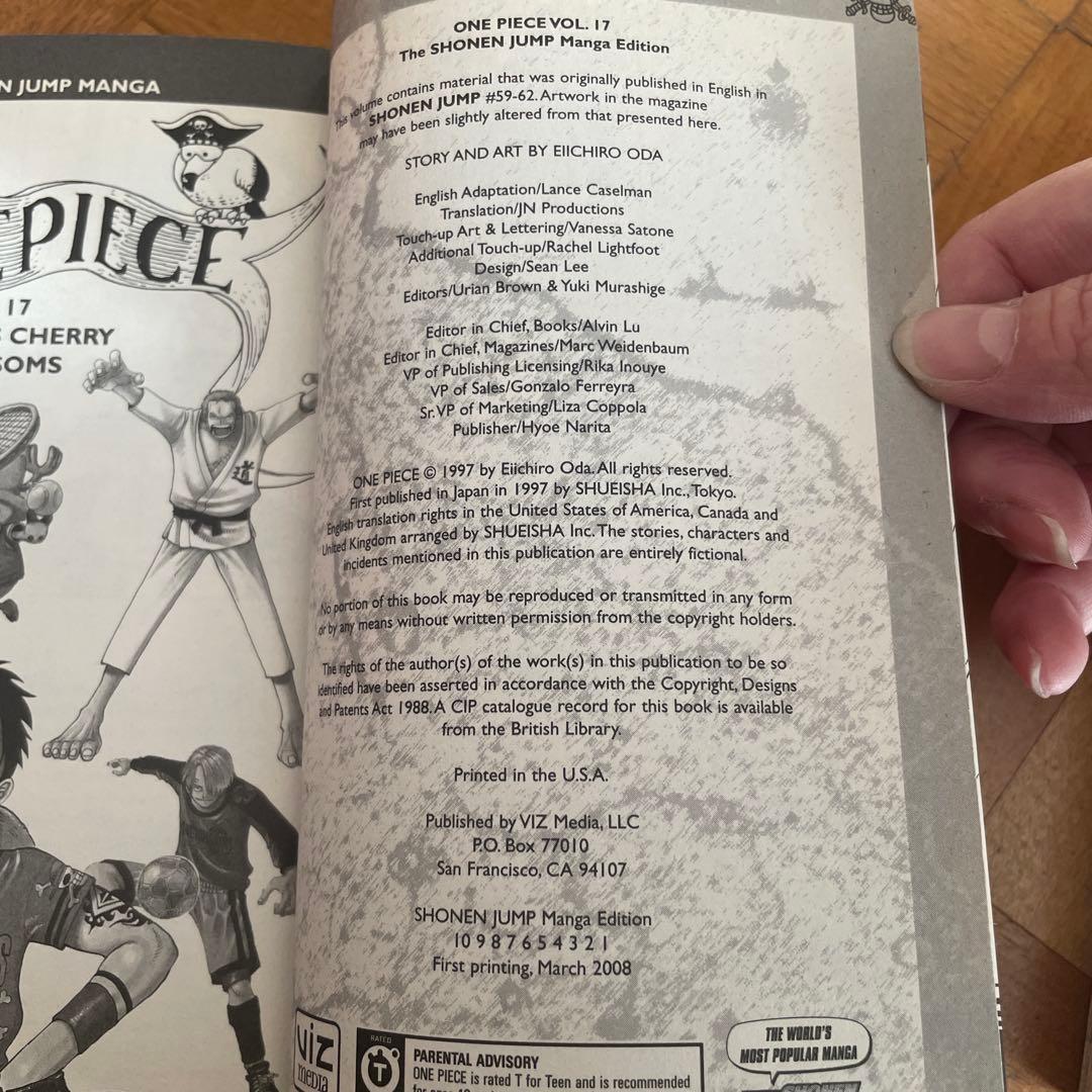 海外版　漫画　英語　ワンピース　ONE PIECE