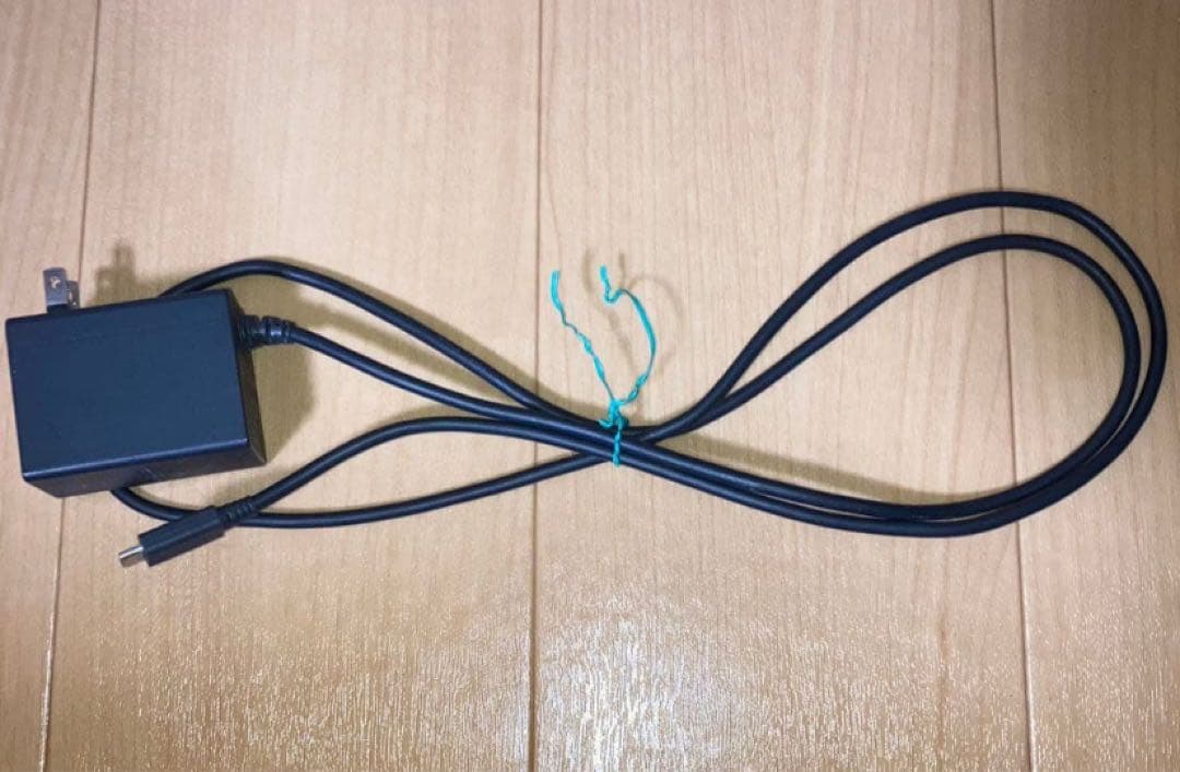 【大幅値下げ】Nintendo Switch 本体 (青/オレンジ)