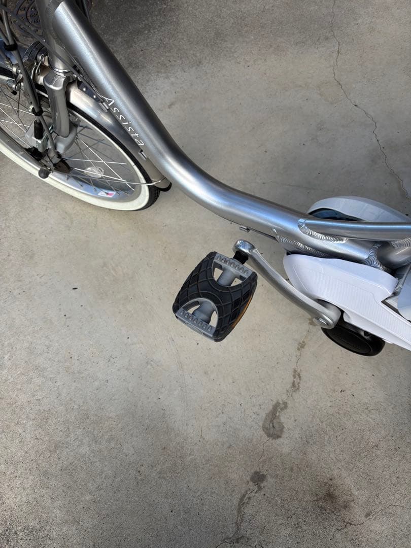 ブリヂストン　アシスタワゴン電動アシスト三輪車