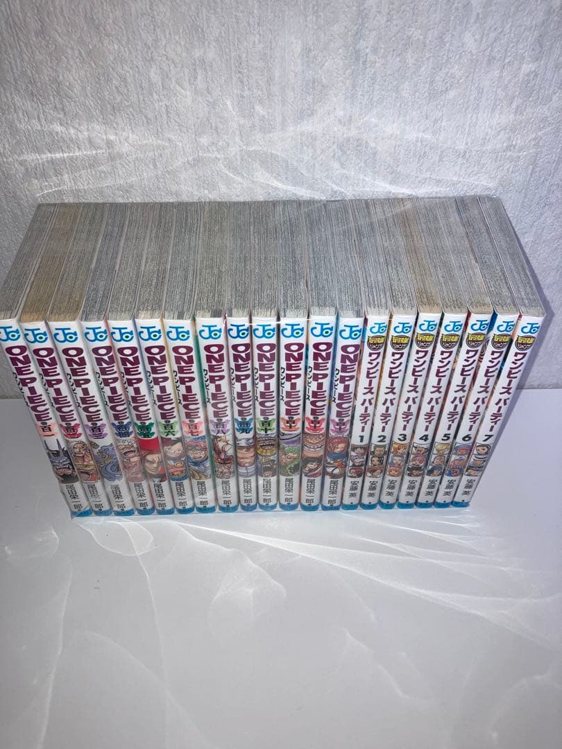 マンガ　ワンピース　全巻　1〜113巻+関連本52冊セット