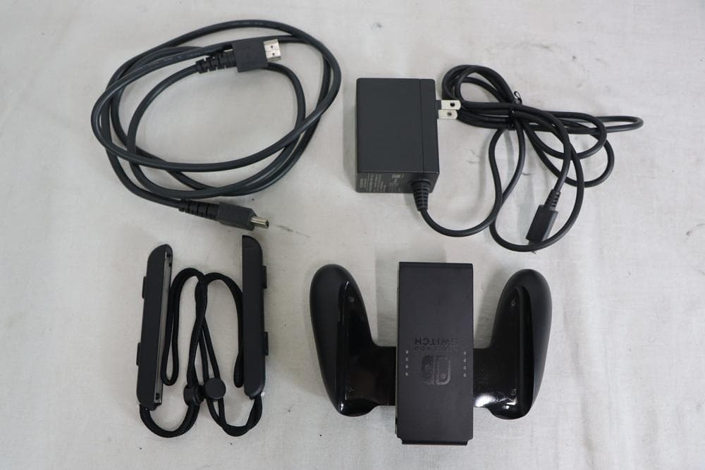 ◇NINTENDO SWITCH 任天堂スイッチ 赤青　07178