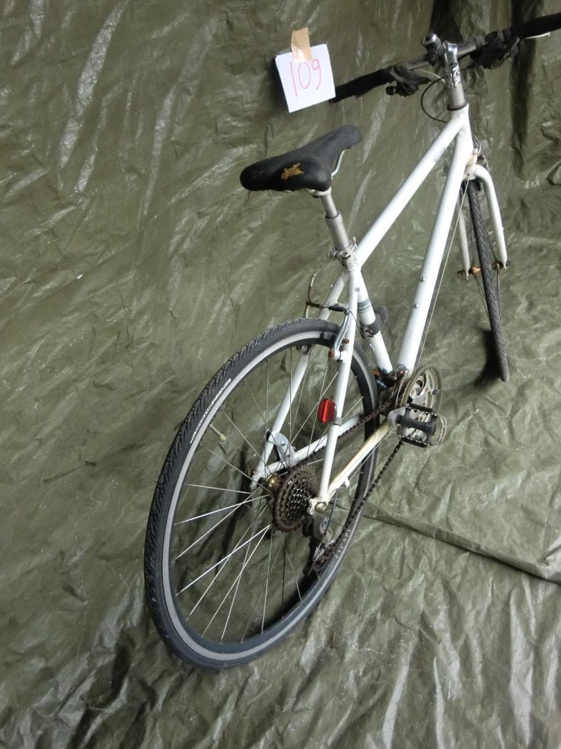 109：GIANT　ESCAPE　部品取り等　ジャンク　引取限定：埼玉県所沢市