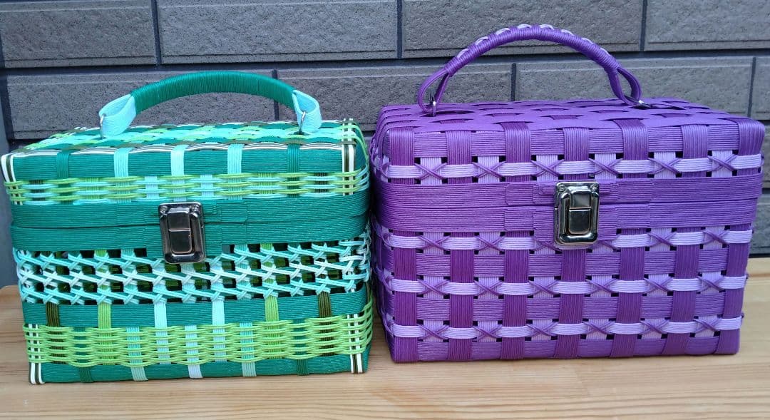 専用　透かし模様(緑色系)クロスステッチ(紫色×薄紫色)らせん模様(新緑色)