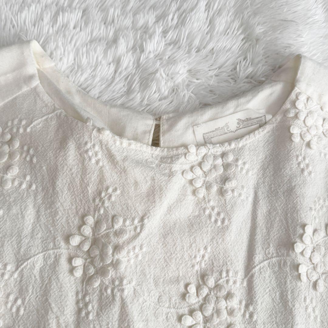 【ビアズリー 】近年☆刺繍フレアブラウス レーヨン コットン ホワイトF